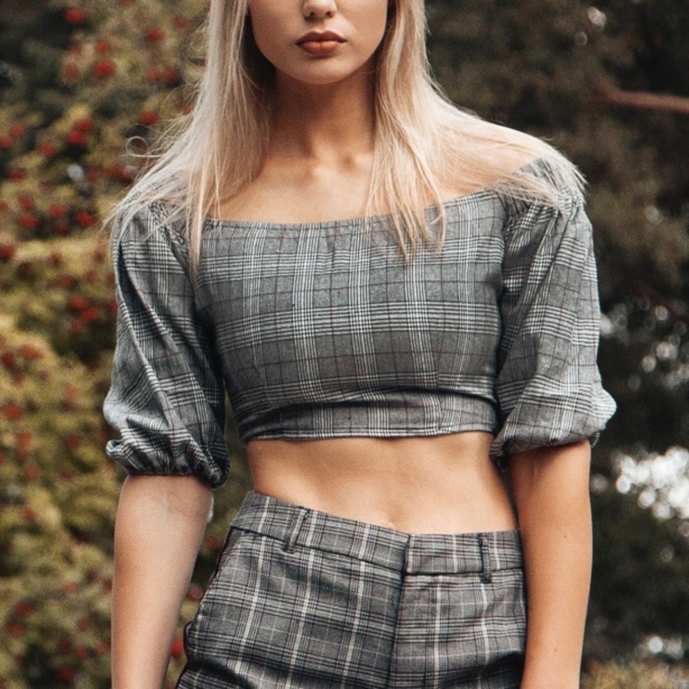 Fashion Nova pleaded crop top